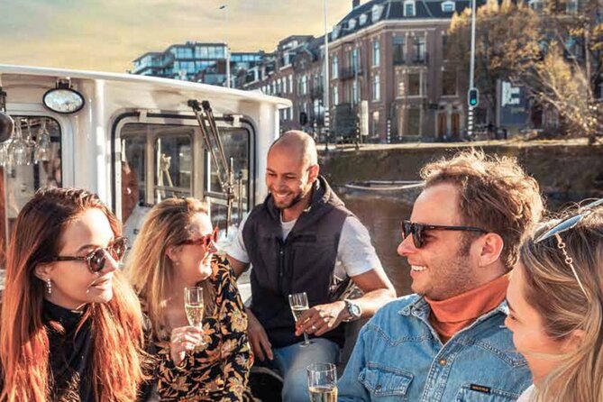Amsterdam: Burger Dinner Cruise With Restaurant Beers & Barrels - Duration and Itinerary