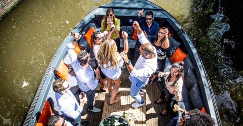 Amsterdam: Canal Belt Private Beer Boat Tour - Booking Information