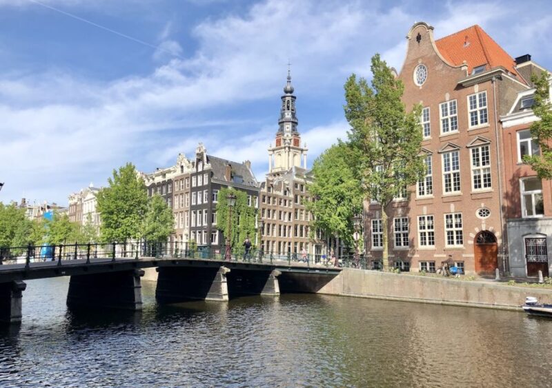 Amsterdam: Canal Cruise in German With Unlimited Drinks - Meeting Point and Important Information