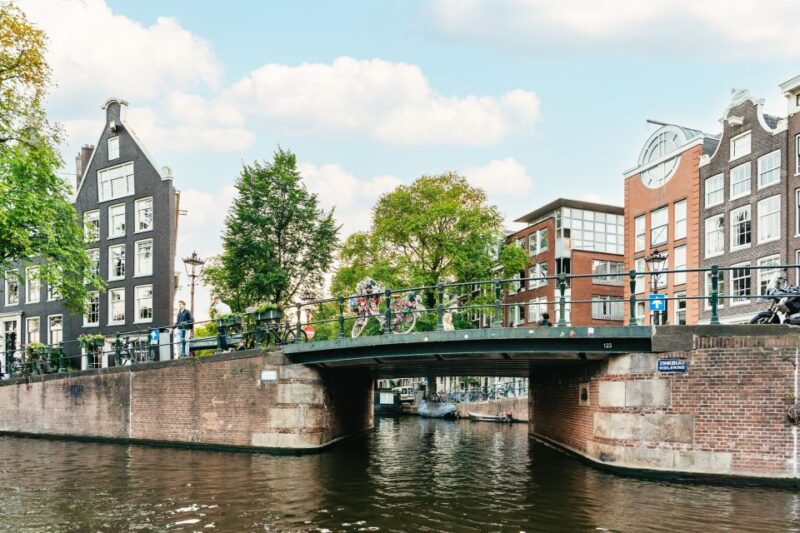 Amsterdam: Cheese and Wine Canal Cruise - Key Points