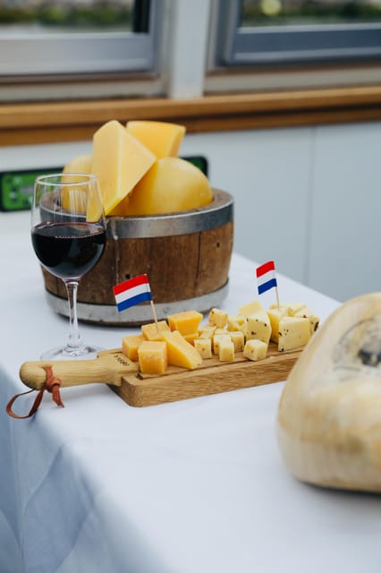 Amsterdam: Cheese and Wine Tasting With Kaasbar Amsterdam - Sourcing Quality Ingredients Locally