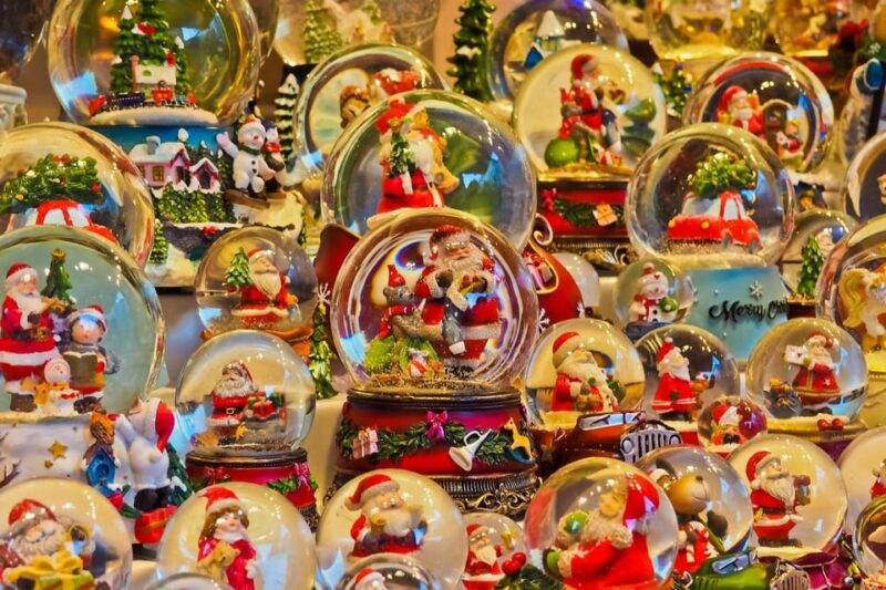 Amsterdam: Christmas Market Private Walking Tour - Booking Information