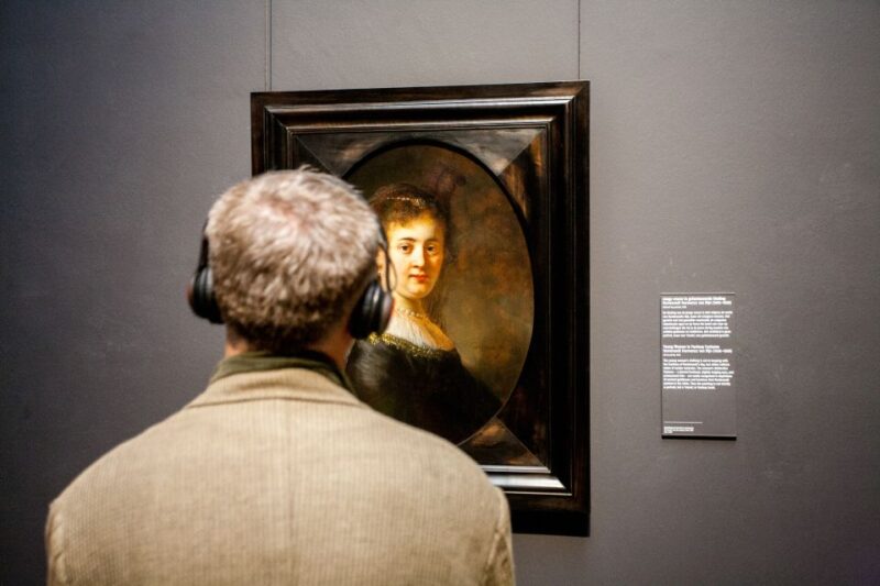 Amsterdam: City Canal Cruise and Rijksmuseum - Audio and Language Options
