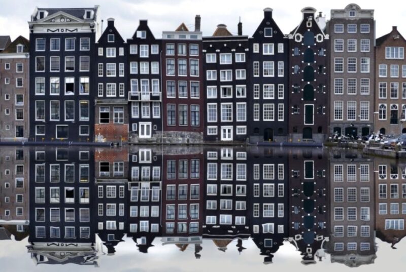 Amsterdam City Tour: Audio Guide App in Your Smartphone - Audioguide Features
