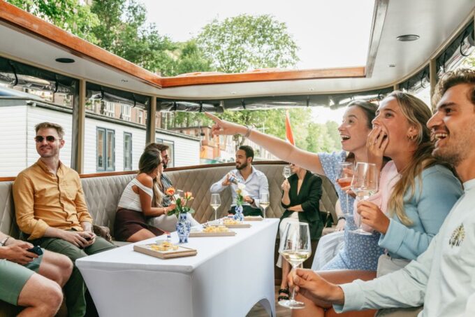 Amsterdam: Classic Boat Cruise With Cheese & Wine Option - Getting to the Departure Point