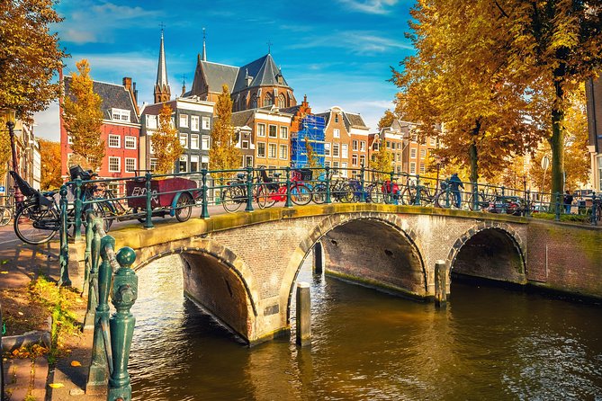 Amsterdam Classic Boat Cruise With Live Guide, Drinks and Cheese - Whats Included
