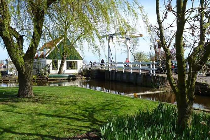 Amsterdam Countryside and Villages Bike Tour - Bicycle and Safety