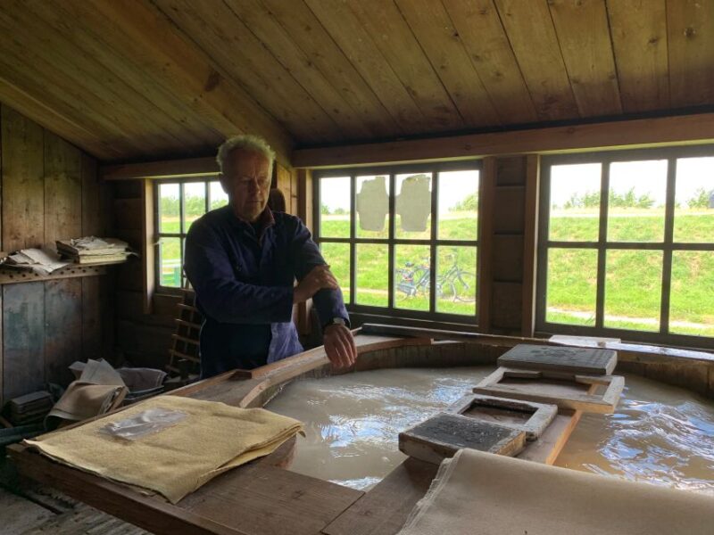 Amsterdam: Countryside Bike Tour and Zaanse Schans Windmills - Itinerary Highlights