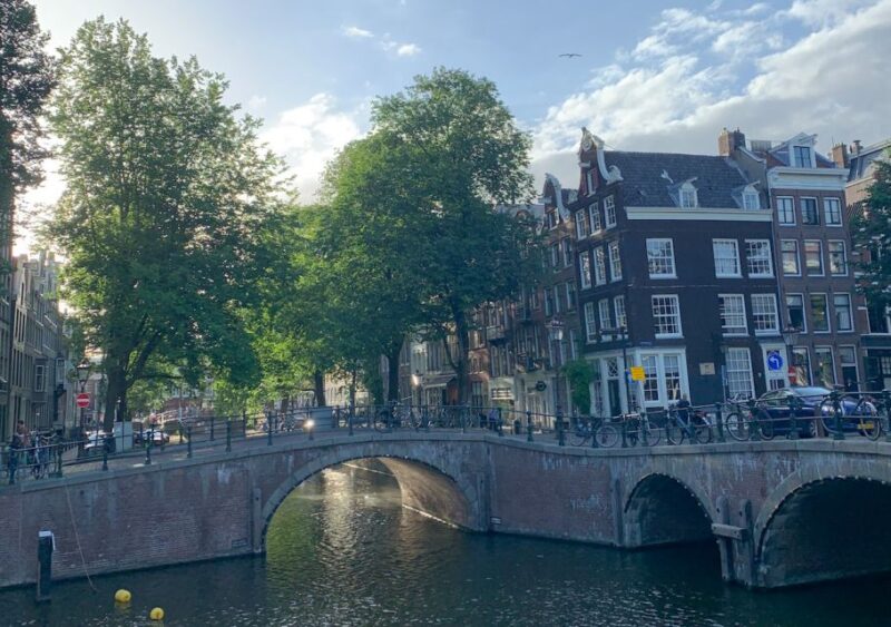 Amsterdam: Cultural Inner City Tour in German or English - Inclusions