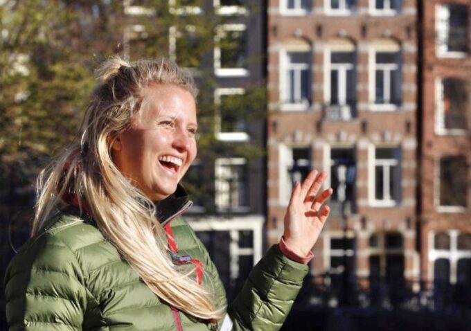 Amsterdam: Cultural Inner City Tour in German or English - Private Group Option