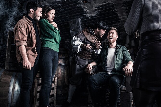 Amsterdam Dungeon and 1 Hour Canal Cruise Combination Ticket - Accessibility Information