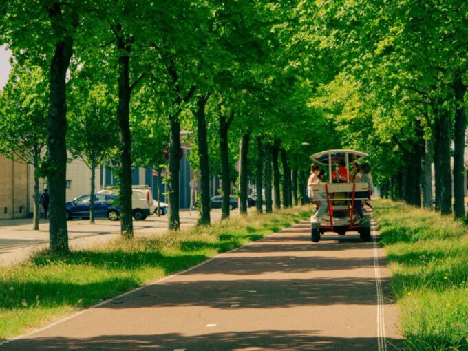 Amsterdam: Dutch Beer Bike Blast Tour With Onboard Bar - Tour Highlights and Experience