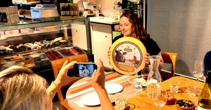 Amsterdam: Dutch Cheese Tasting With Wine or Beer - Explore Organic Cheeses
