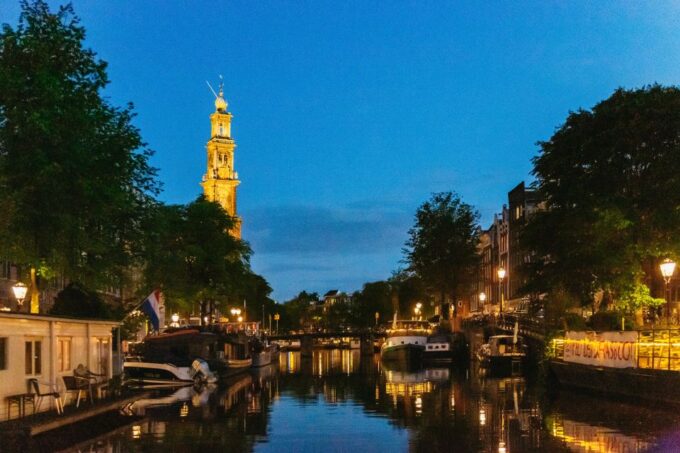 Amsterdam: Evening Canal Cruise - Frequently Asked Questions