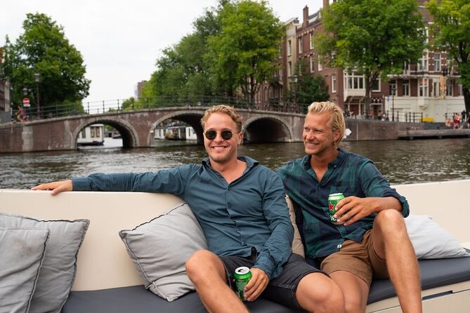 Amsterdam: Evening City Centre Canal Cruise With Unlimited Drinks - Promotional Offer