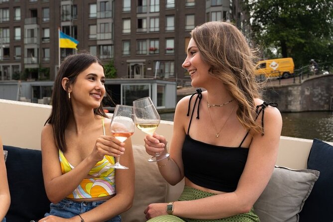 Amsterdam: Evening City Centre Canal Cruise With Unlimited Drinks - Booking and Availability