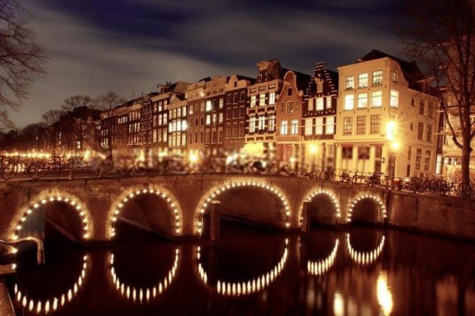 Amsterdam Evening Cruise by Captain Jack Including Drinks - Included Drinks and Snacks