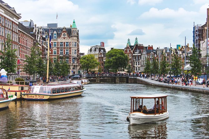 Amsterdam: Follow Rembrandts Steps, Audio Tour on Your Phone (No Tickets) - Accessibility and Participation