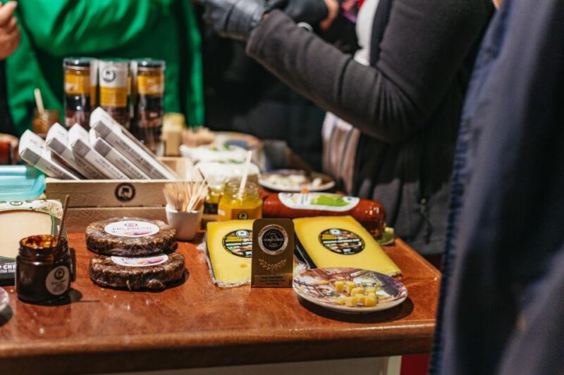 Amsterdam: Food and Culture Walking Tour With Tastings - Explore Historical Landmarks