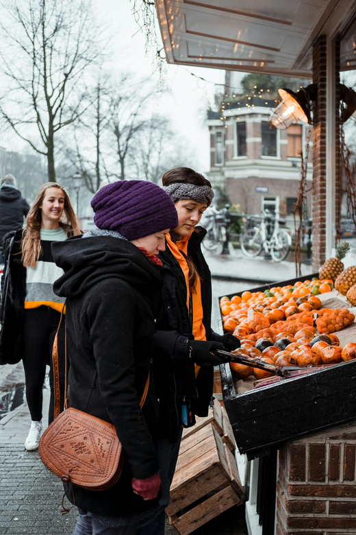 Amsterdam: Food Tour With Canal Cruise and Tastings - Culinary Experiences