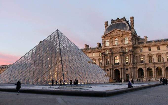 Amsterdam: Full-Day Trip to Paris & Highlights Walking Tour - Cancellation Policy