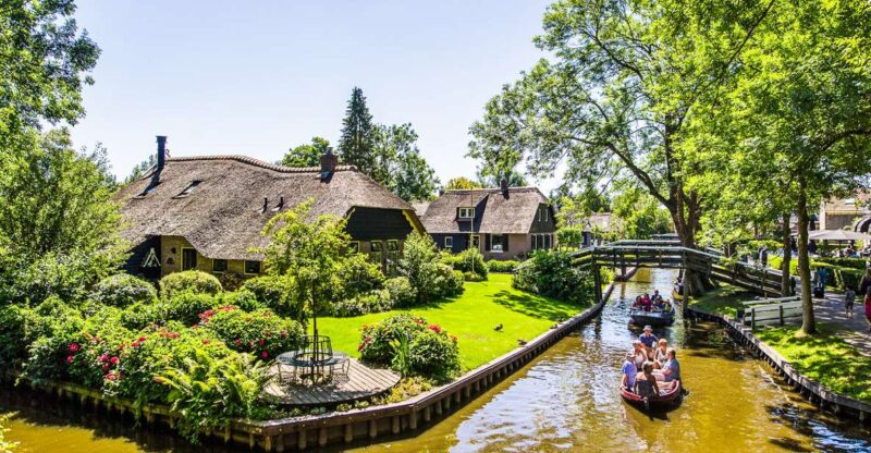 Amsterdam: Giethoorn Day Trip With Boat Tour - Age Restrictions and Policies