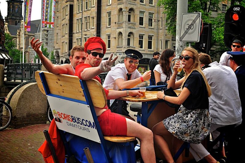 Amsterdam: Guided Beer or Prosecco Bike Tour - Important Information