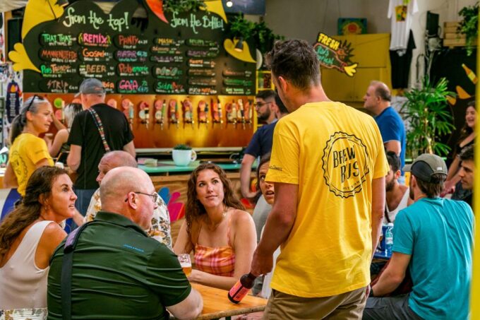 Amsterdam: Guided Craft Beer Brewery Bus Tour With Tastings - Brewery Visits