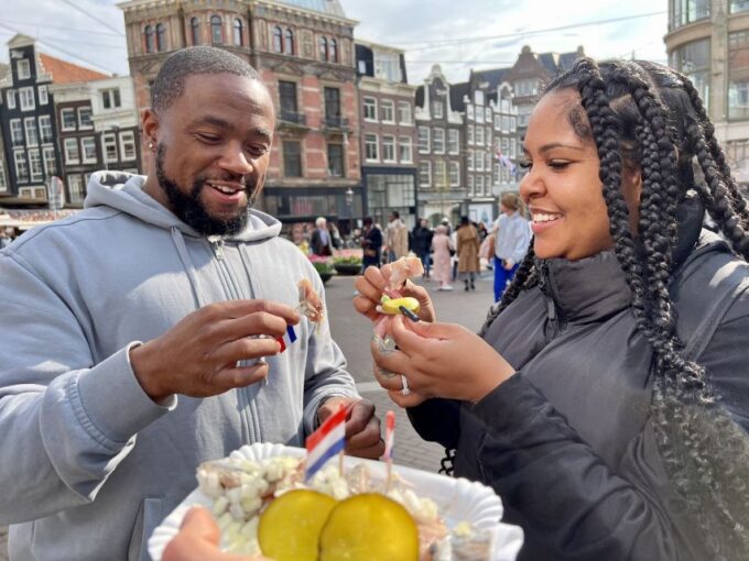 Amsterdam: Guided Food Tour With 8 Tastings and Drinks - Wine Tasting