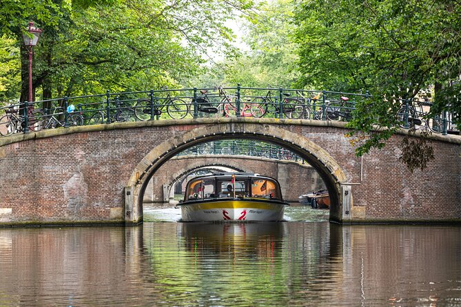 Amsterdam Highlights 1-Hour Canal Cruise With Audio Guide - Top Sights Along the Cruise