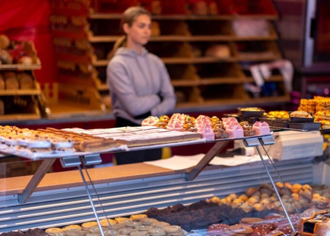 Amsterdam: History, Food, and Craft Beer Walking Tour - Experience and Features