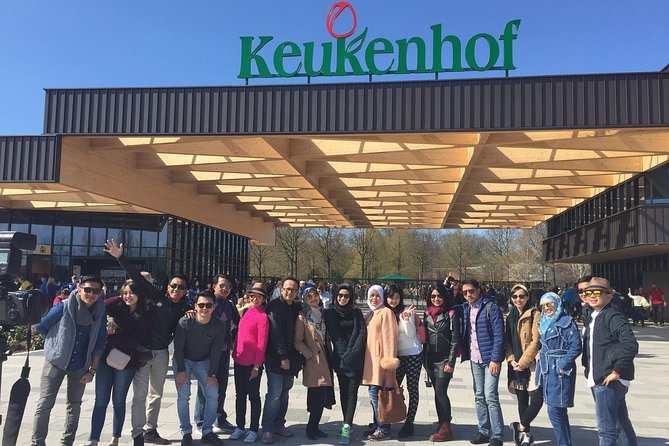 Amsterdam: Keukenhof Tulip Gardens and Giethoorn With Boat Tour - Group Size Limit