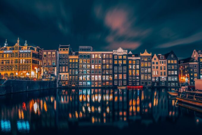 Amsterdam: Layover Sightseeing Tour With Airport Transfer - Frequently Asked Questions