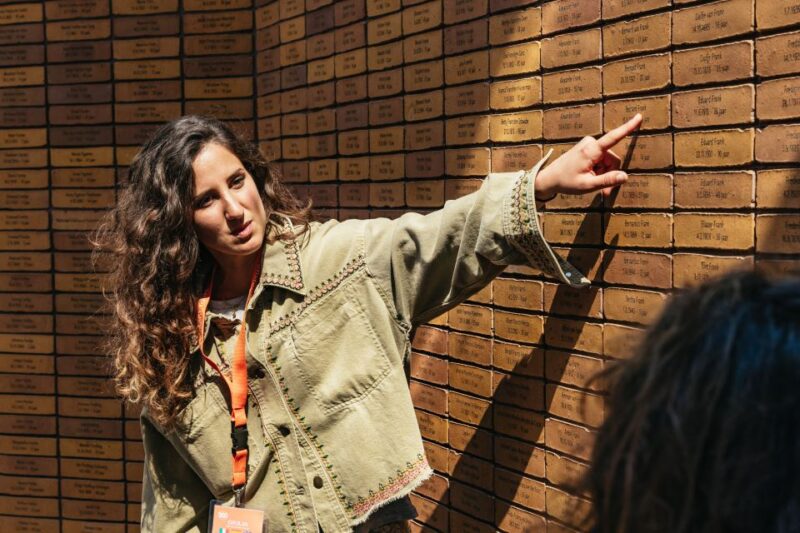 Amsterdam: Life of Anne Frank and World War II Walking Tour - Guided Tour Details