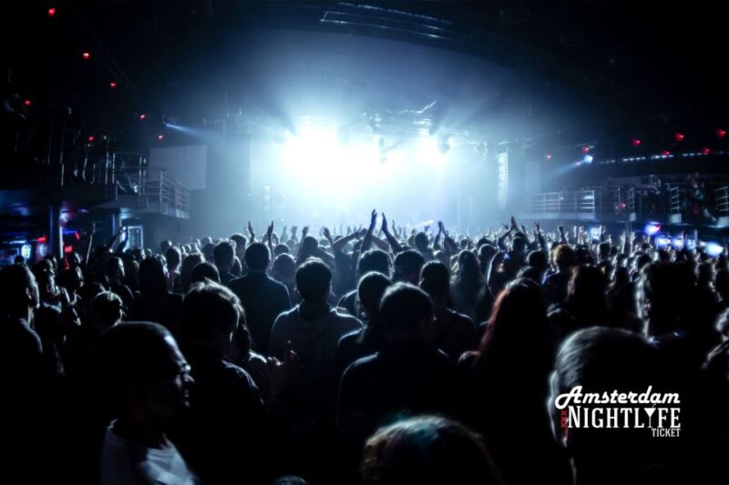Amsterdam: Maillard 3-Course Menu & Nightlife Ticket - Dining at Maillard Burgers