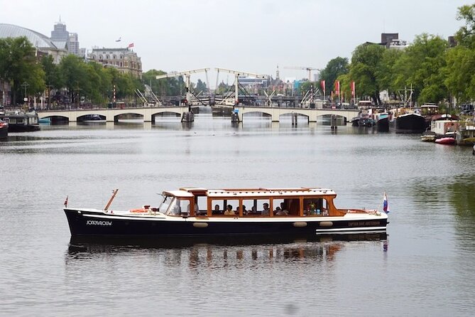 Amsterdam Morning Canal Cruise With Coffee and Tea - Inclusions and Amenities