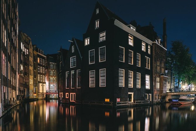 Amsterdam Night Photography Workshop With a Professional - Access to Hidden Gems