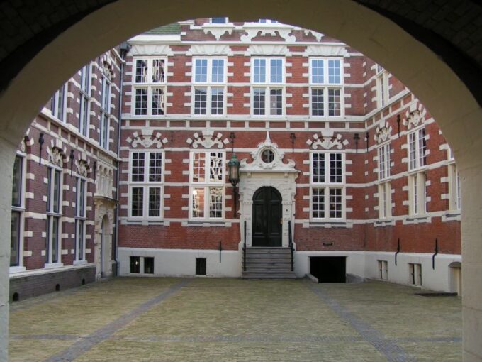 Amsterdam Old City Private Walking Tour - Cancellation Policy