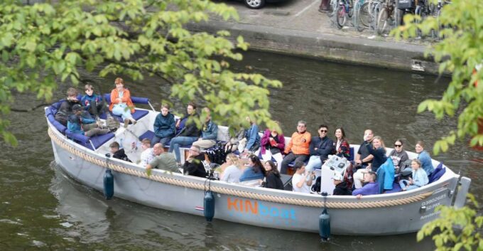 Amsterdam: Open Boat Canal Cruise With Local Guide - Starting Locations and Drop-off Points