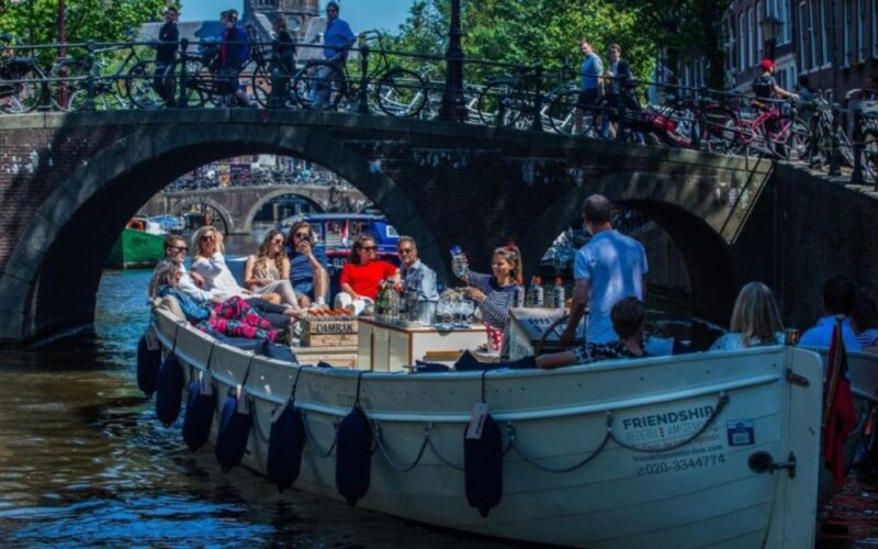 Amsterdam Open Boat Cruise and Amsterdam Nightlife Ticket - Key Points