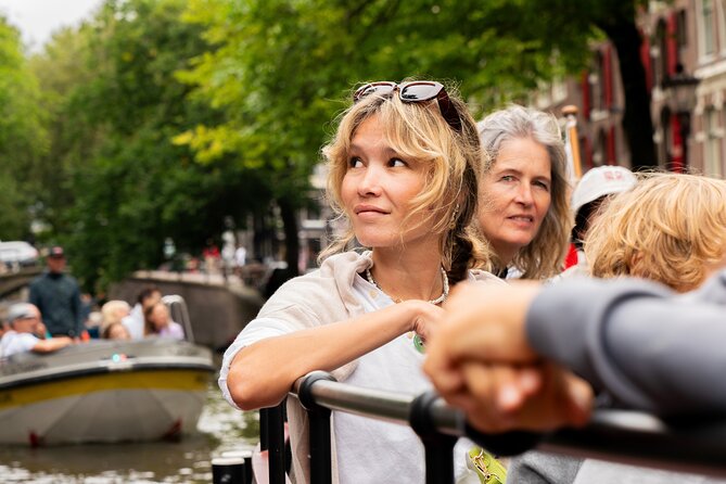 Amsterdam Open Boat Evening Canal Tour Local Guide and Open Bar - Accessibility and Amenities