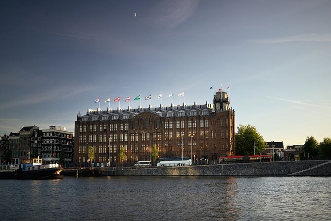 Amsterdam Private Boat Tour With Unlimited Drinks - Private Tour and Exclusivity