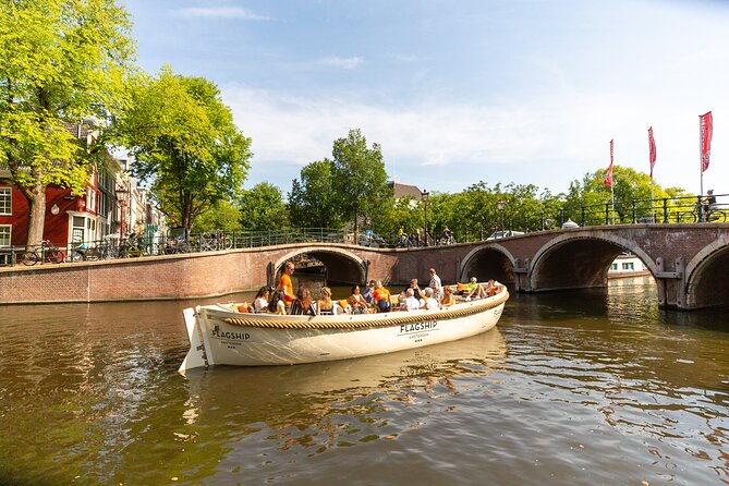 Amsterdam Private Boat Trip With Pizza and Unlimited Drinks - Pizza and Drink Options