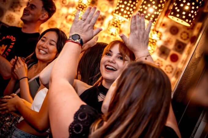 Amsterdam: Private Pub Crawl With VIP Club Entry and Shots - Meeting Point