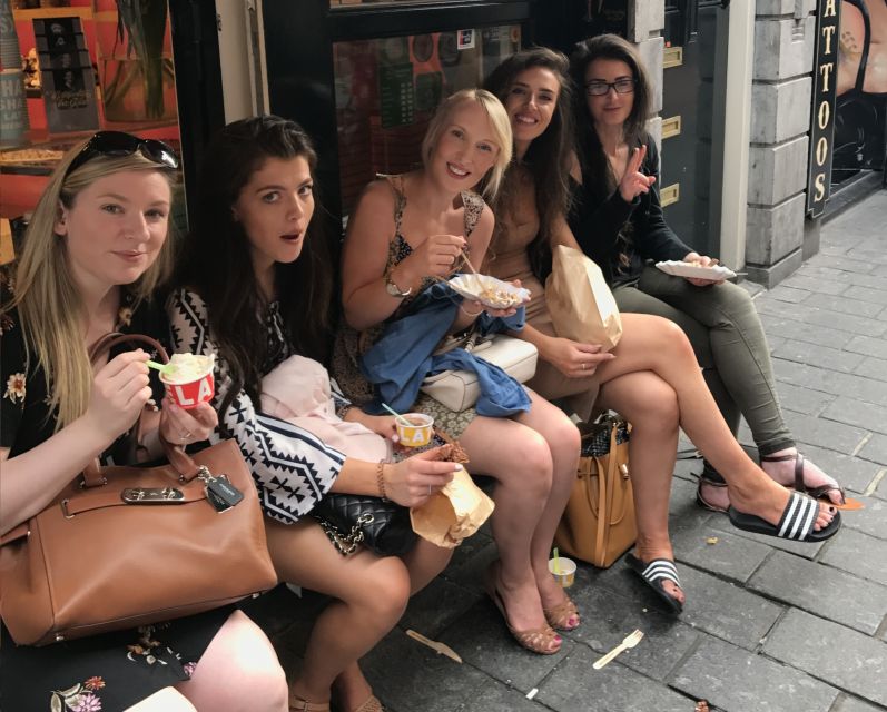 Amsterdam: Private Red Light District and Food Tour - Tour Features