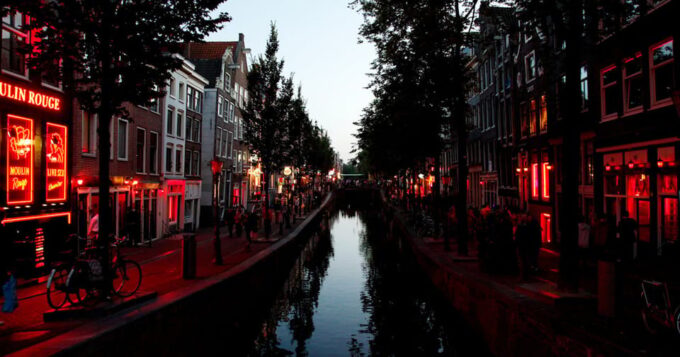 Amsterdam: Private Red Light District Tour - Experience Details