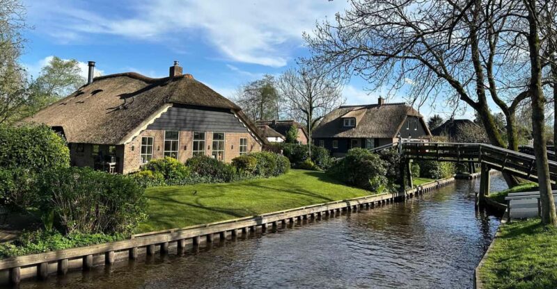 Amsterdam: Private Tour Giethoorn, Zaanse Schans Local Guide - Activities and Experiences