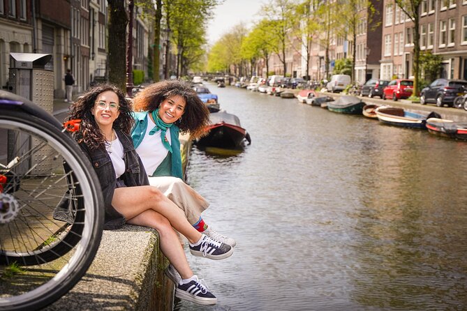 Amsterdam Professional Photoshoot at the Canals - Accessibility and Additional Details
