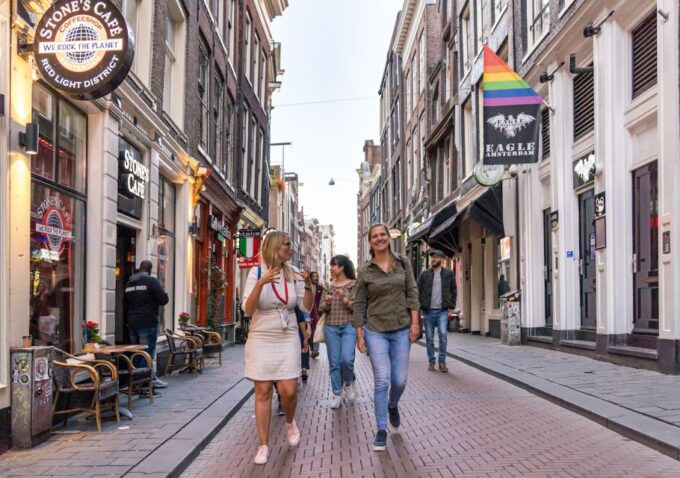 Amsterdam: Red Light District & City Tour German or English - City Tax