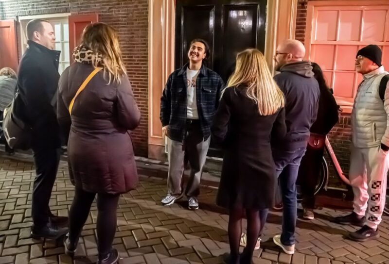 Amsterdam: Red Light District Exclusive Night Tour - Itinerary and Locations